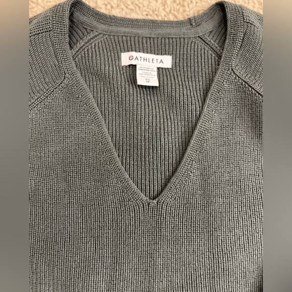 NWT Athleta Hanover V Neck Sweater Size XS Mist Grey - Picture 8 of 11